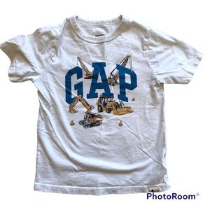 3/$20 Gap tee